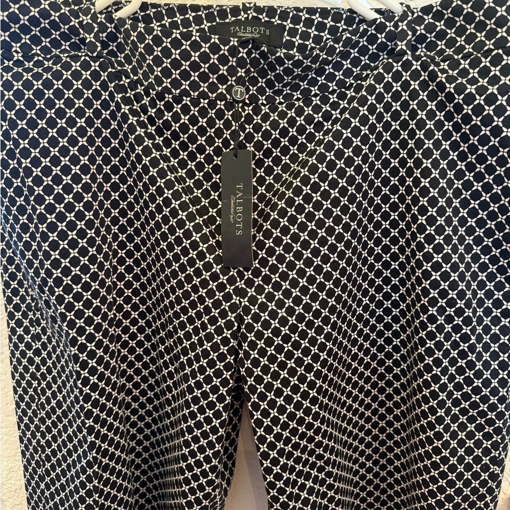Talbots Chatham Short (pants)  Size 16 - Picture 13 of 16